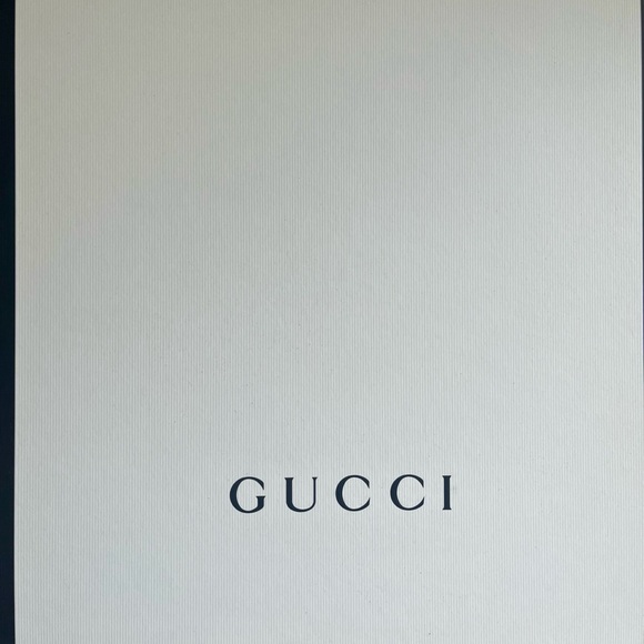 Gucci Platform Leather Pumps - Picture 8 of 8